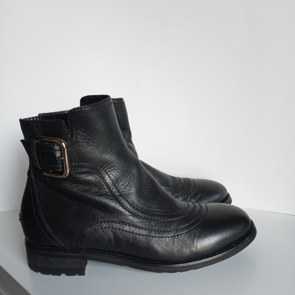 JIMMY CHOO BRYLEE BLACK LEATHER BUCKLE MOTO BIKER - Picture 10 of 16